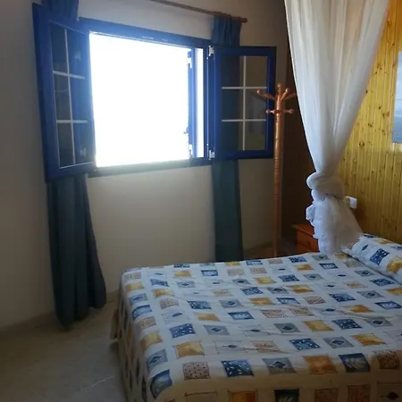 Callao Beach 4 *